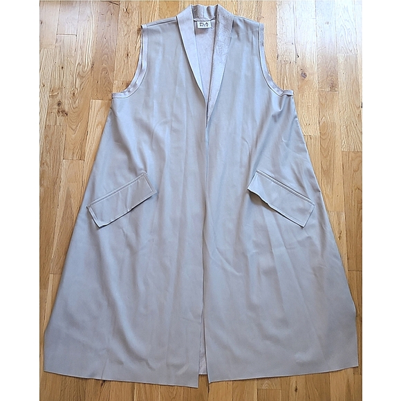 🆕️ PLANET by Lauren G. Vegan Leather Sleeveless Vest Size O/S fits XS-XLColor - Picture 10 of 11